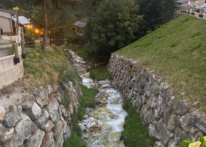 Les 4000 - Vue à Couper Le Souffle, Charme Montagnard Et Confort Moderne Pour 4 à 6 Personnes à 200m Des Pistes La Plagne